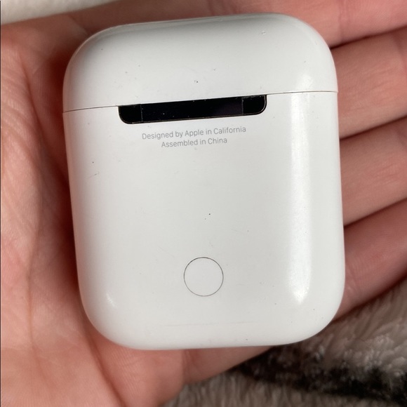 wireless charging airpod case - Picture 1 of 3
